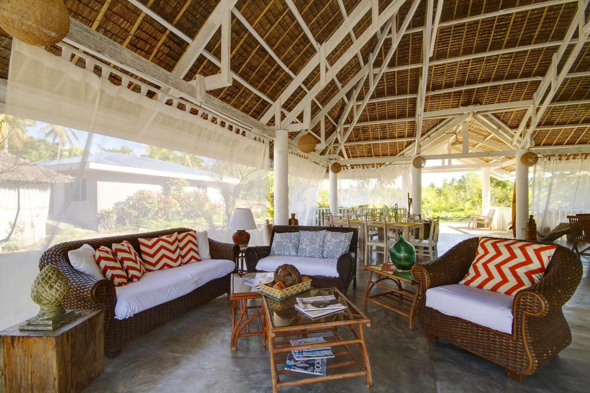 Momo Beach House Panglao Exterior photo